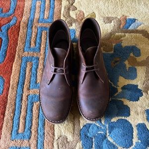 Men’s Clark’s Chukka Boots Size 10
